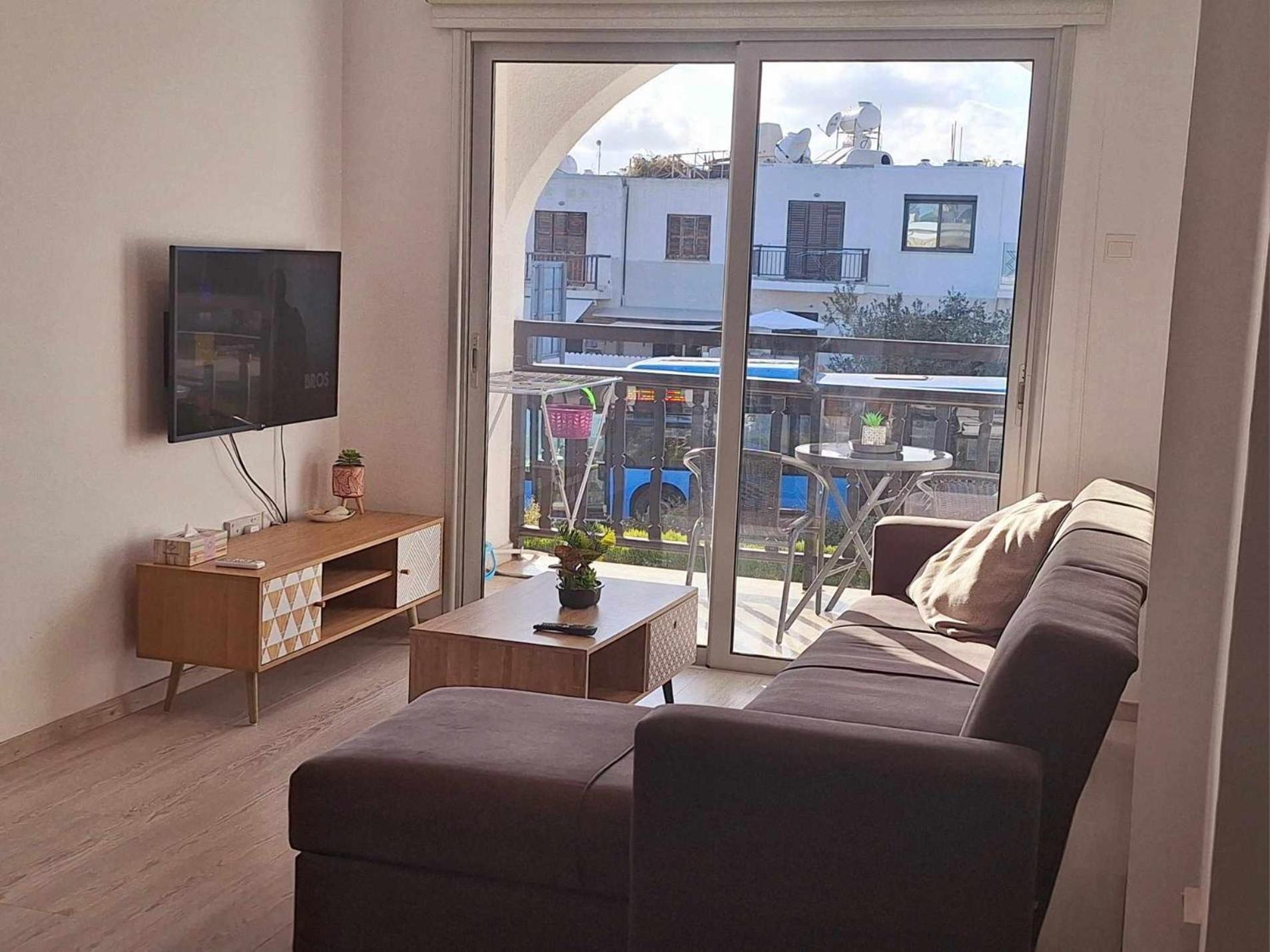 Charming Holiday Retreat Kato Paphos Apt 400M To The Beach Exterior photo
